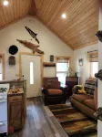 1 bedroom with sleeping loft  queen. - Alppimaja
