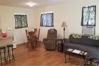 The Red House-Ten minutes to San Augustine boat launch at Sam Rayburn Lake - 무료 와이파이