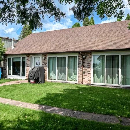Agate Bay Cottage 2 Bed 2 Bath. Watch the ore boats in comfort.