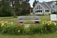 The Beach House Bailey Island Maine - 3-Star