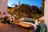 Los Milagros Hotel