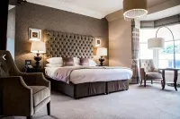 Dumfries Arms Hotel - parking