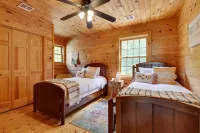Secluded Cabin w/ Natural Swim Hole-HotTub-Trails - balcony