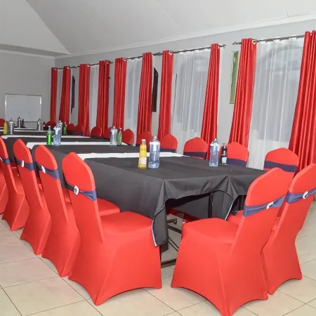 Hotel Senate Juja