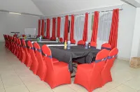 Hotel Senate Juja