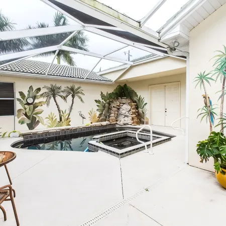 Stunning Lake View Pool Villa with SPA and Heated Pool<br>
