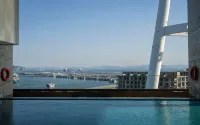 Wyndham Garden Legend Halong - Pools