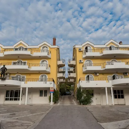 Hotel Crnogorska Kuća