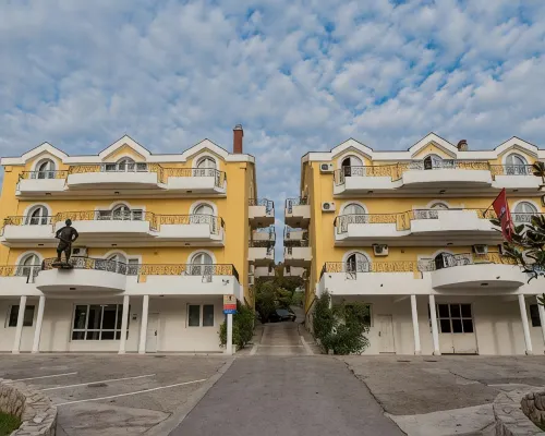 Hotel Crnogorska Kuća Hotels in Podgorica