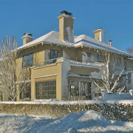 Hilltop Inn