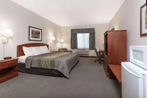 Days Inn by Wyndham Pentwater - Wifi