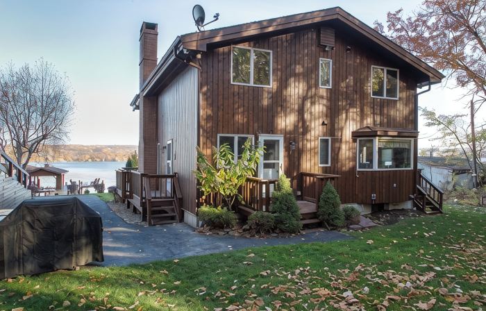 Just Us - Private Waterfront Home on Seneca Lake. Dog Friendly!