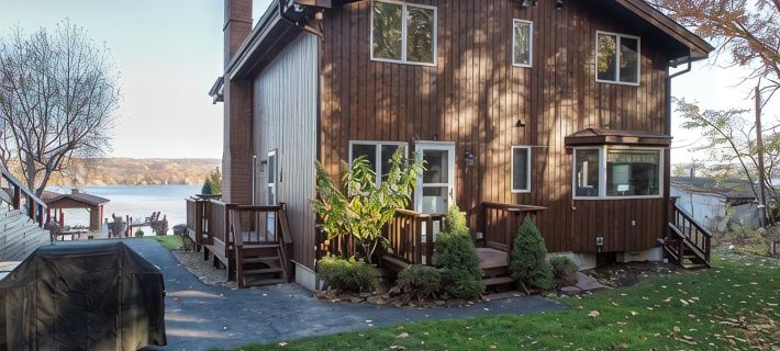 Just Us - Private Waterfront Home on Seneca Lake. Dog Friendly! Hotels in Yates County