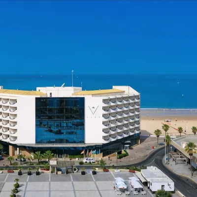 Hotel Playa Victoria Hotels near San Severiano Train Station
