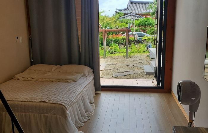 Hampyeong 37th Street Hanok Pension