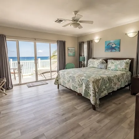 Charming 3-bedroom villa with 2 King size beds on Beautiful North Side