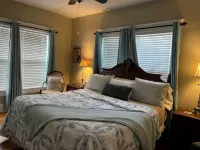 Charming 2-BR apt 4 min to hospital, free WiFi, in Memphis Midtown, free parking - Apartments