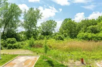 Chic Retreat Near Niagara Falls - บังกะโล