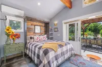 1-bedroom vacation guest cottage minutes from the famous Sonoma square - Private Pools