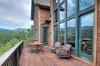 Luxurious Retreat in Bright's Creek near Lake Lure, Tryon, Hendersonville - 5-Star