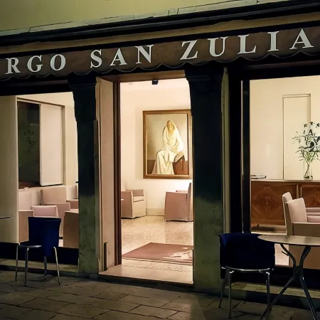 Hotel San Zulian Отели рядом с достопримечательностью «Площадь Сан-Марко»
