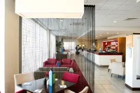 ฮอลิเดย์ อินน์ เอ็กซ์เพรส รอเทอร์แฮม นอร์ท บาย IHG - ที่มีบาร์