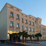 Paradise Plaza Luxury Hotel