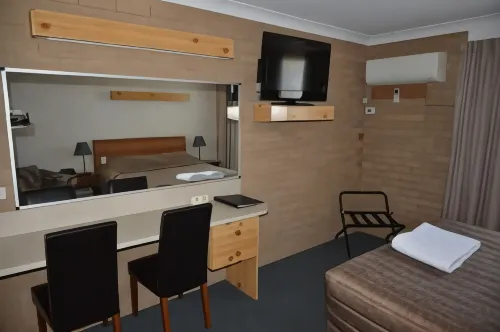 Alexander Motor Inn