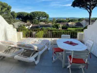 Apartment with pool, 300m beaches Tahiti, Moorea, Ramatuelle, St-Tropez. Ξενοδοχεία στην πόλη Ramatuelle