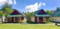 Golden Bay Cottage - spa