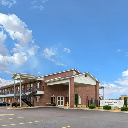 The Magnolia Hotel Searcy