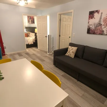 Attractive oasis, conveniently located