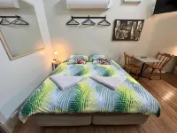 Westside Studio Apartments - Wifi