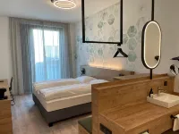 Hotel Bee Green - 3-Star