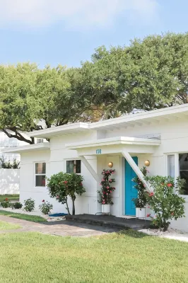 Casa Vilano 108, 5 Min Walk to Beach, Family+Pet Friendly,Heated Pool,Putt-Putt! - 4-Star