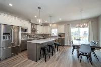Built in 2021- close to UIHC and Shopping - 4 estrellas