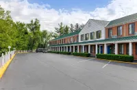 Quality Inn Waynesboro - Skyline Drive - breakfast