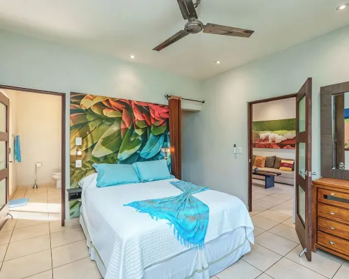 2BR Condo steps from the beach! Hotels in Junquillal