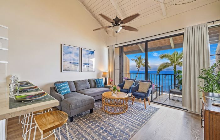 Oceanview, Air Conditioned, Centrally Located Maalaea Banyan Condo