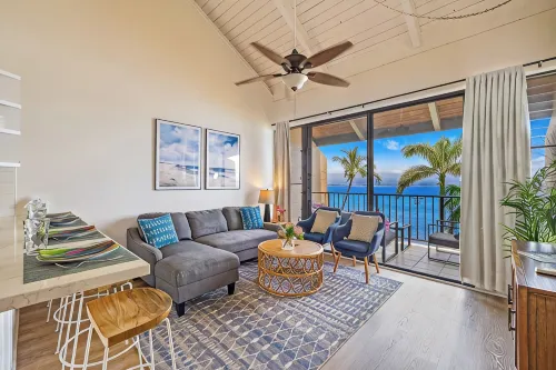 Oceanview, Air Conditioned, Centrally Located Maalaea Banyan Condo - 4 Sao