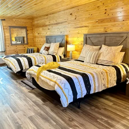 Luxury Cabin At Blackwater Getaway, Short Walk Downhill To The River!