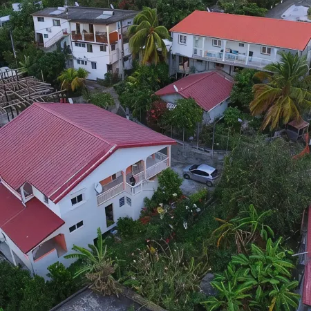 Charming, Quiet F3 in Petite Anse - Beach 300 m Away