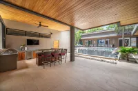 Estrella del Mar – Stylish Modern Villa, Walking Distance to the Beach. - Villas