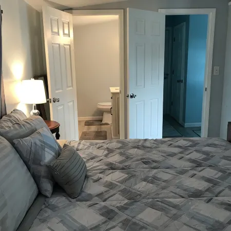 Relaxing 4/3 Lakehouse Getaway on Lake Geneva