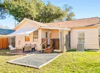 Beautiful Boho Bungalow - New Renovation - 4-Star