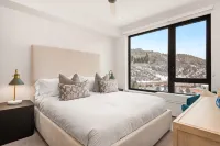 Electric Pass Lodge-Snowmass Village! Lux Ski in Out! Pool, Slide, Hot Tub