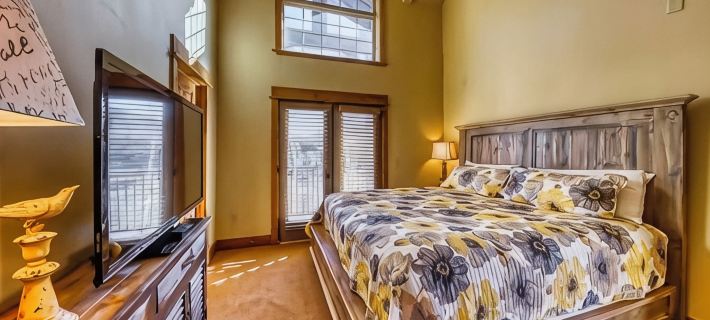 Spacious Condo with a Beautiful View and Lots to do in Brian Head UT. BL-25016 ブライアン・ヘッドのホテル