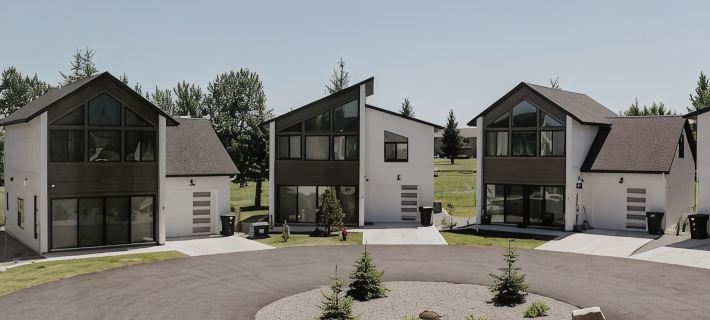 New + Modern 3BR House Hotels in Red Lodge