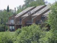 Spectacular view Lake Superior.  Spacious Lakehome on lakeshore, unit #99. - 3-Star