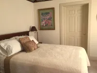 Charming,Cozy, Cottage - French Lick Quarters - Walk Casino/Resort, Pubs, Etc - 무료 와이파이